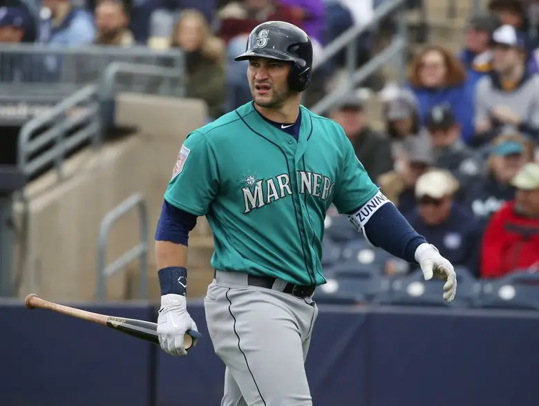 How tall is Mike Zunino?